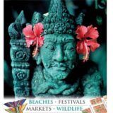 Kelionių gidas „DK Eyewitness Travel: Bali & Lombok“ su tradicine skulptūra ir ryškiomis hibisko gėlėmis, skirtas pažinti Balio ir Lomboko salas.